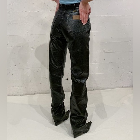 VTG WRANGLER Jeans Womens 27 Black Coated Denim Faux Leather High Rise Vinyl - Picture 5 of 15
